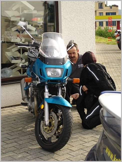 2 Tagesausfahrt Wallis 06   letzter Check vom Chef